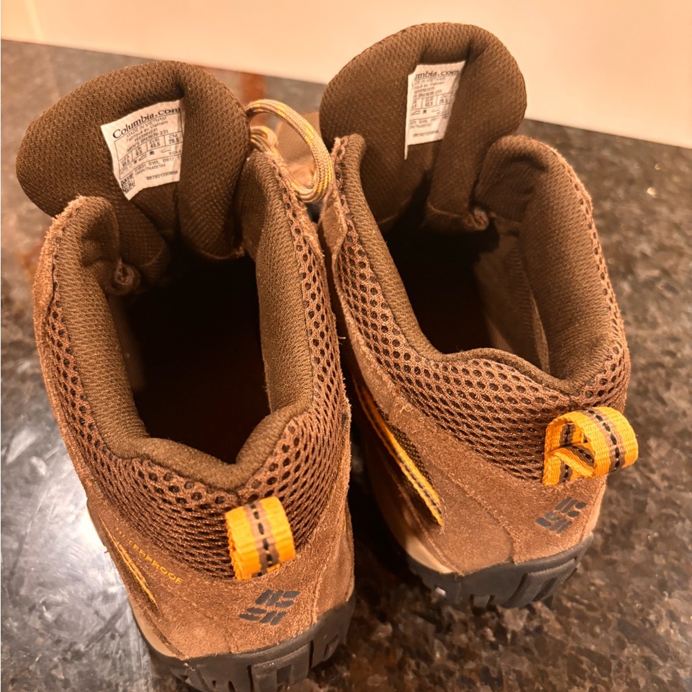 Men’s Columbia Brown Hiking Boots “Redmond” - Picture 5 of 11